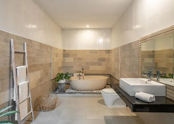 Lapiz Lazuli - Kuta Luxury Private Pool Villa Seminyak (Bali)