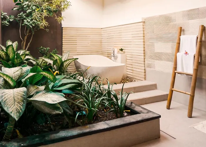 Lapiz Lazuli - Kuta Luxury Private Pool Villa Seminyak (Bali)