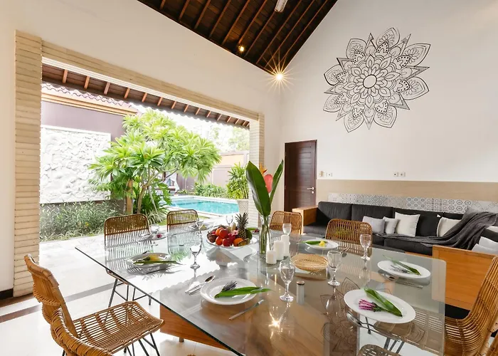 Villa Lapiz Lazuli - Kuta Luxury Private Pool Seminyak (Bali)